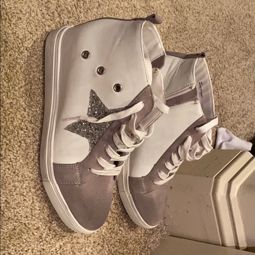 Steve Madden distressed wedge sneakers NEw
